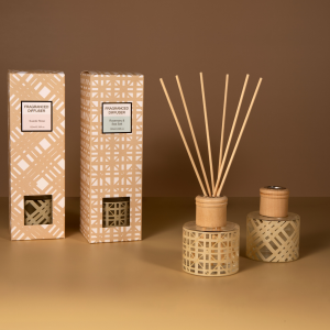 90ml diffuser in glass bottle+wooden lid+8pcs reeds in gift box