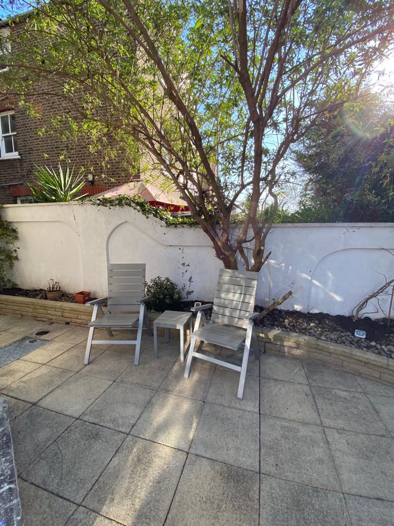 14 studios to let - Image 6