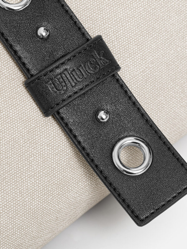 11 Hoop rivet bag