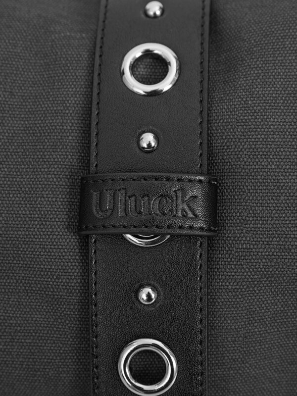15 Hoop rivet bag